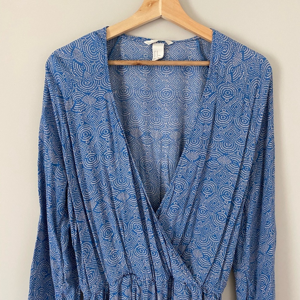 H&M Long Sleeve Wrap Blue Print Romper Size 10